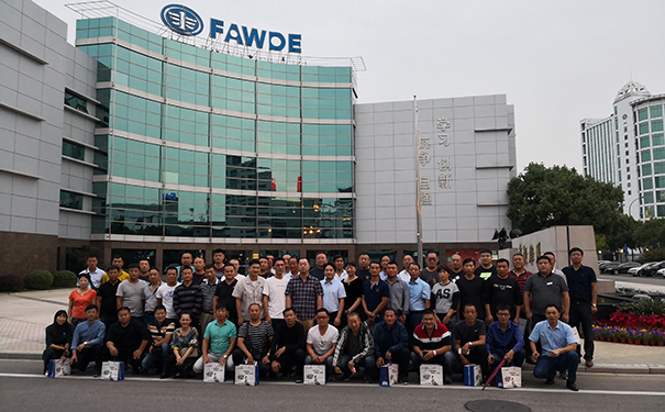 莱工.jpg 莱工.jpg